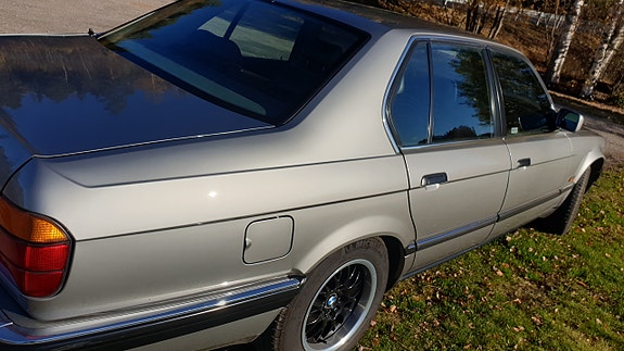 BMW 730iA 8 of 13