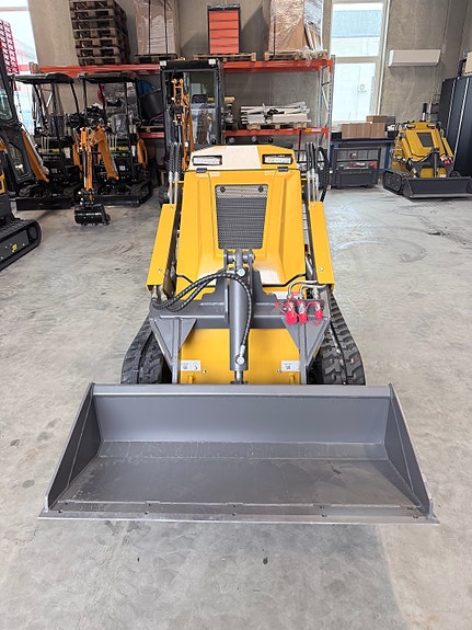 Andre Jærmaskin JKL-480 Kompaktlaster \ skid steer 2 of 5