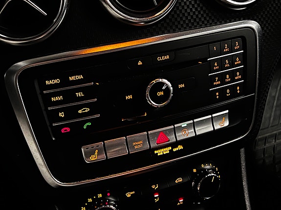 Mercedes-Benz 180 22 of 30