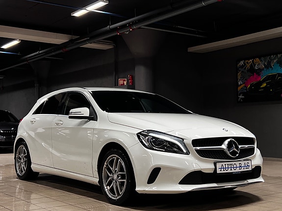 Mercedes-Benz 180 7 of 30