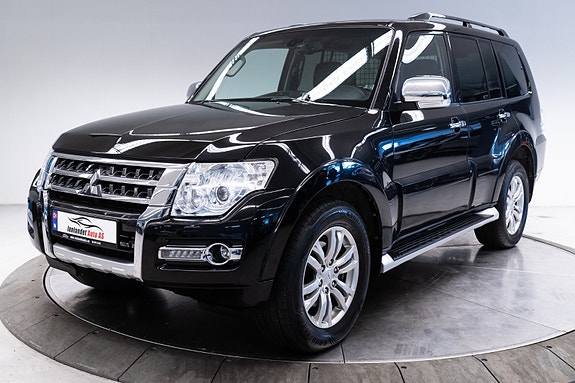 Mitsubishi Pajero 19 of 30