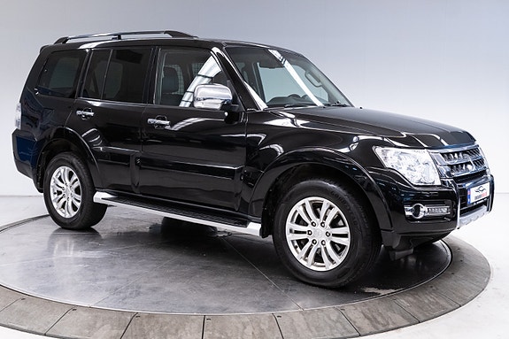 Mitsubishi Pajero 15 of 30