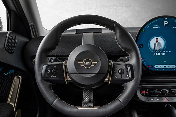MINI Aceman SE 16 of 26