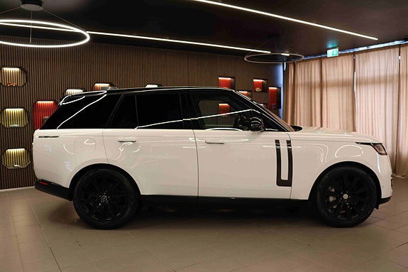 Land Rover Range Rover 10 of 30