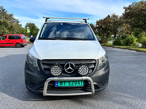 Mercedes-Benz Vito 114 2 of 27