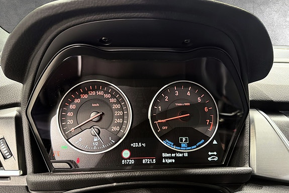 BMW 225xe 13 of 23