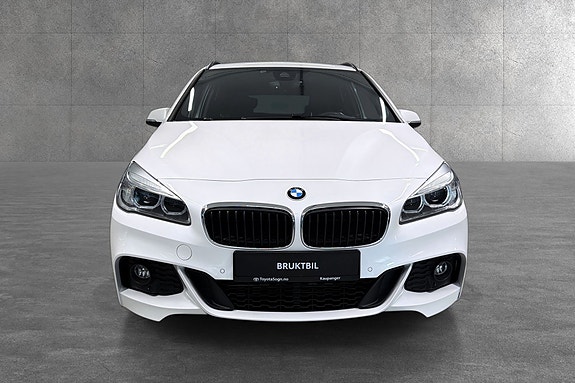 BMW 225xe 8 of 23