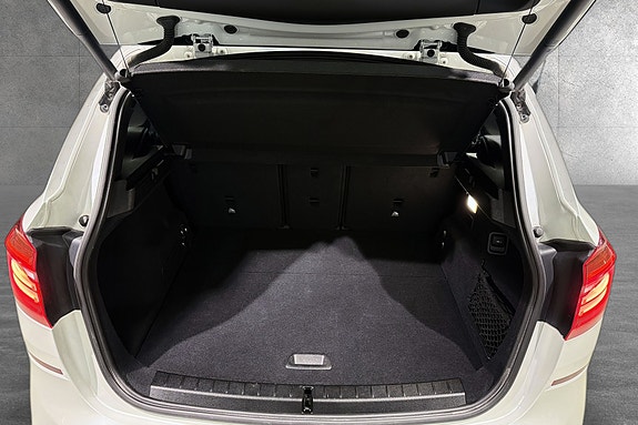 BMW 225xe 18 of 23