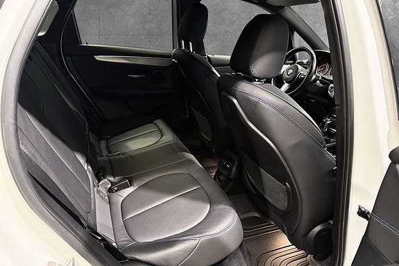 BMW 225xe 16 of 23