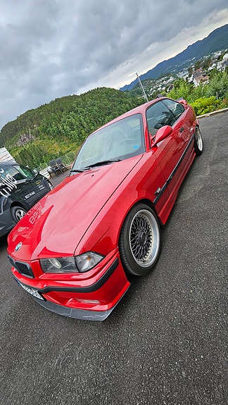 BMW M3 8 of 17