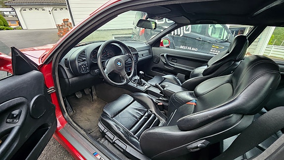 BMW M3 10 of 17
