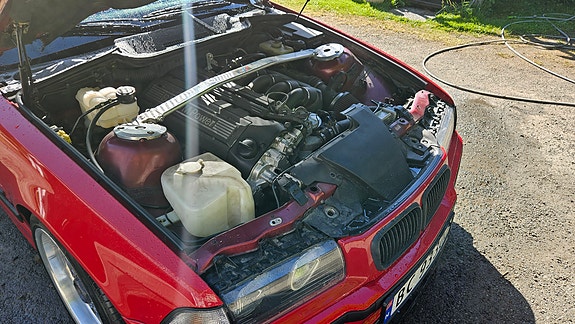 BMW M3 16 of 17