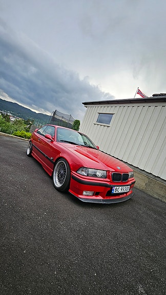 BMW M3 4 of 17
