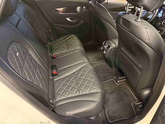 Mercedes-Benz GLC250 9 of 30