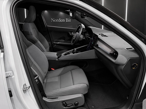 Polestar 2 10 of 30