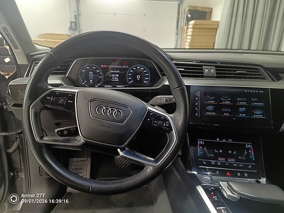 Audi e-tron 7 of 18