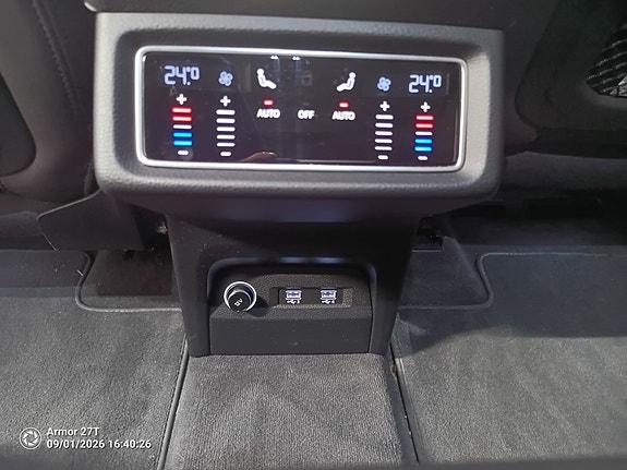 Audi e-tron 15 of 18