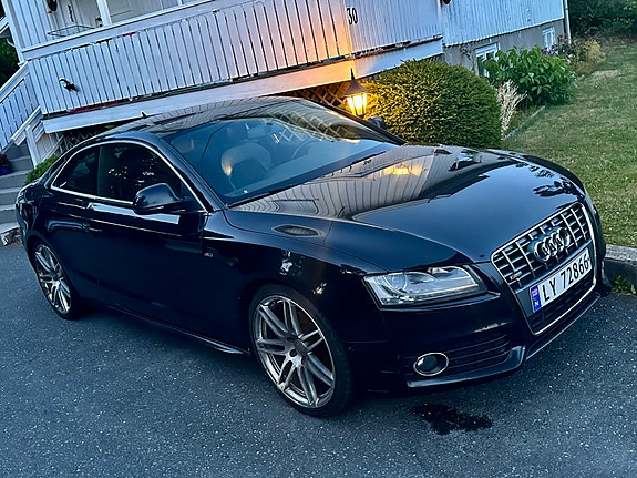 Audi A5 2 of 15