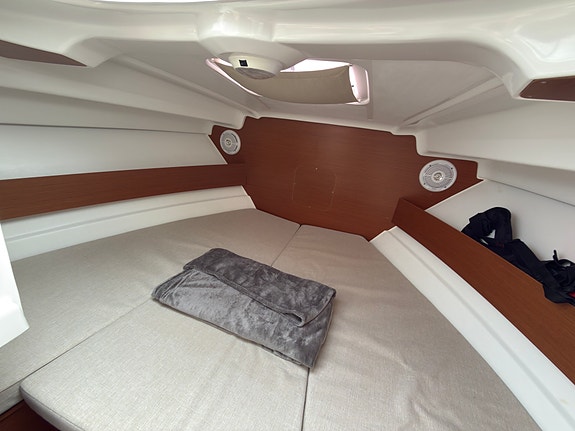 Beneteau Antares 6.80 // NY MOTOR - 6års garanti // NY BAY STAR STYRING// 28 of 30