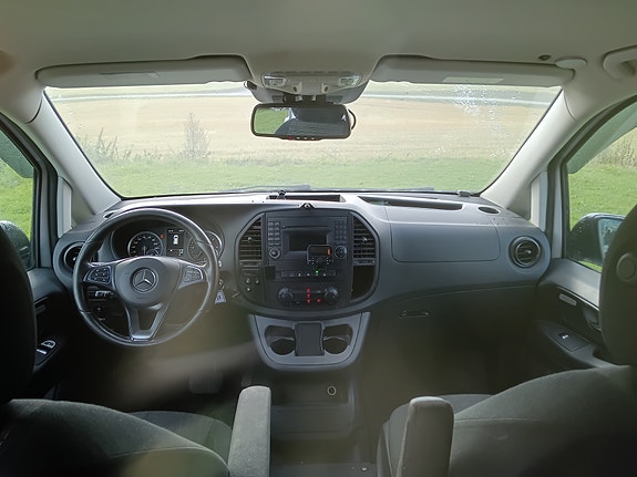 Mercedes-Benz Marco Polo 12 of 15