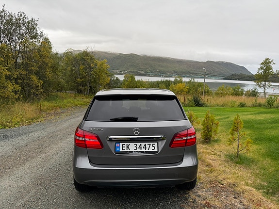 Mercedes-Benz B-Electric 14 of 30