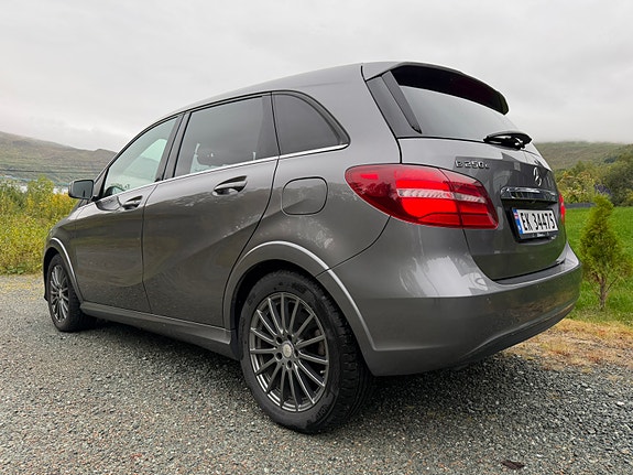 Mercedes-Benz B-Electric 8 of 30