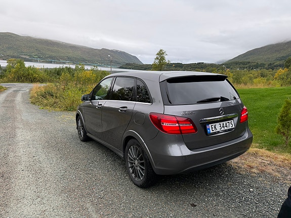 Mercedes-Benz B-Electric 16 of 30