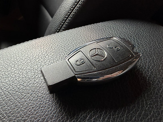 Mercedes-Benz B-Electric 26 of 30