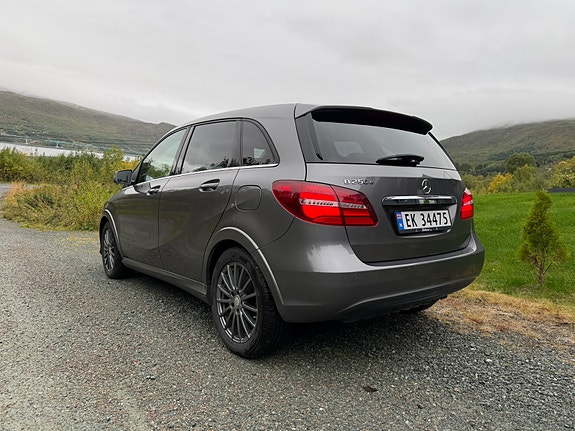 Mercedes-Benz B-Electric 17 of 30