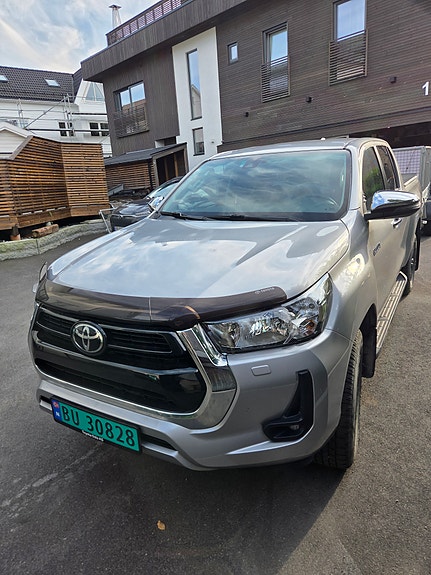 Toyota HiLux 3 of 20