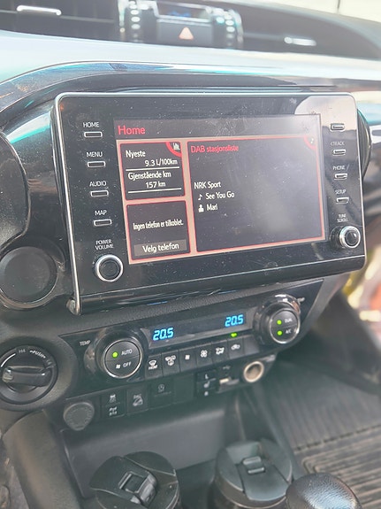 Toyota HiLux 5 of 20