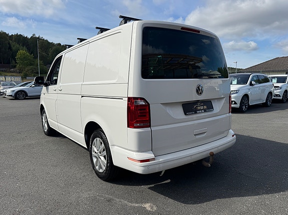 Volkswagen Transporter 12 of 30