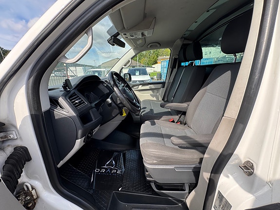 Volkswagen Transporter 21 of 30