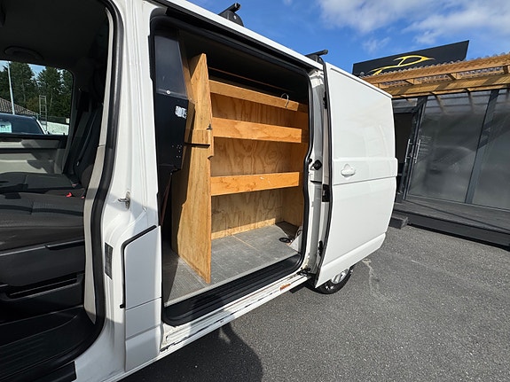 Volkswagen Transporter 16 of 30