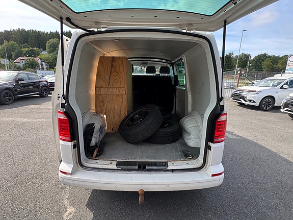 Volkswagen Transporter 14 of 30
