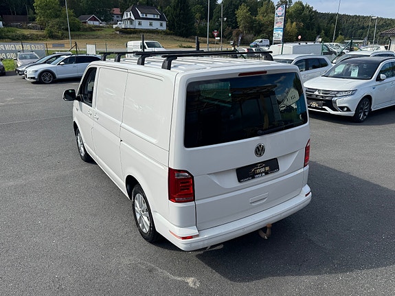 Volkswagen Transporter 11 of 30