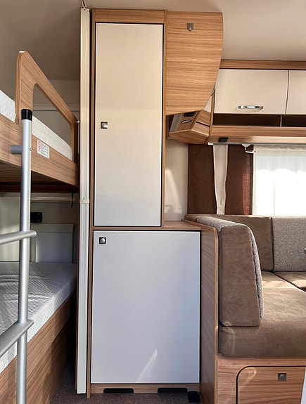 Dethleffs 560 FMK Camper med Aircondition & ryggekamera 9 of 27