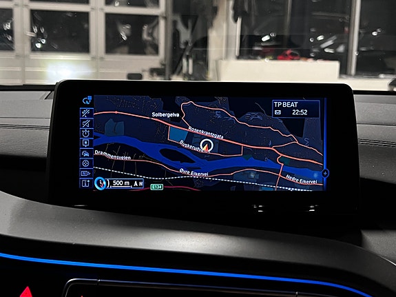 BMW i8 24 of 30