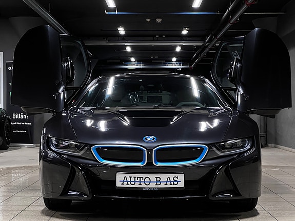 BMW i8 8 of 30