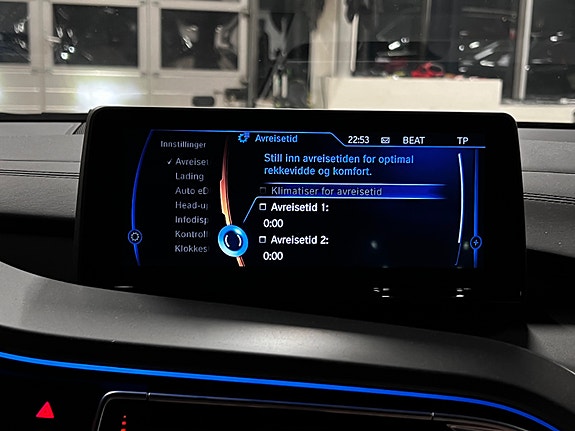 BMW i8 26 of 30