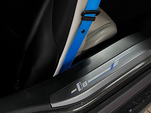 BMW i8 18 of 30