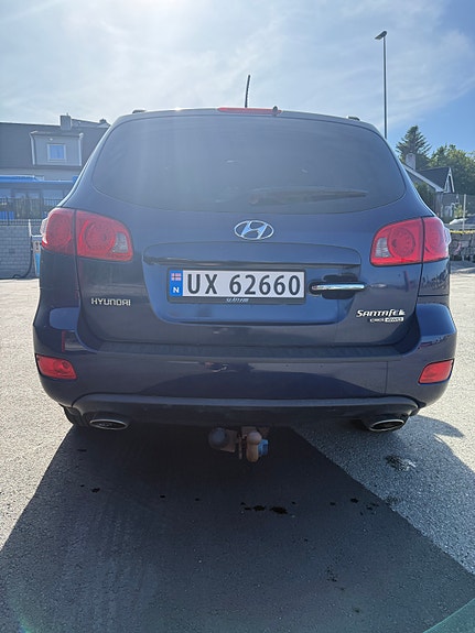 Hyundai Santa Fe 3 of 15