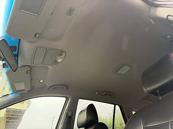 Hyundai Santa Fe 15 of 15