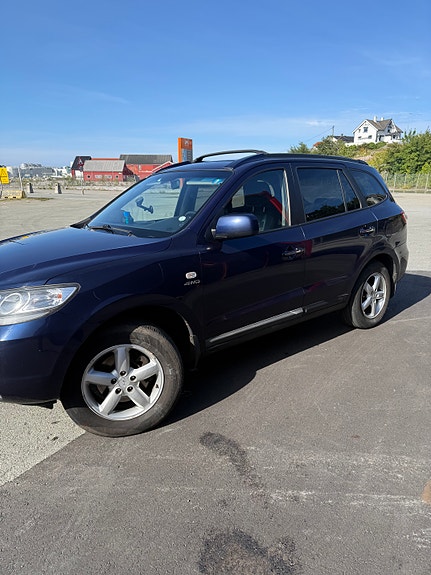 Hyundai Santa Fe 2 of 15