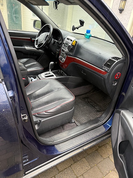 Hyundai Santa Fe 10 of 15