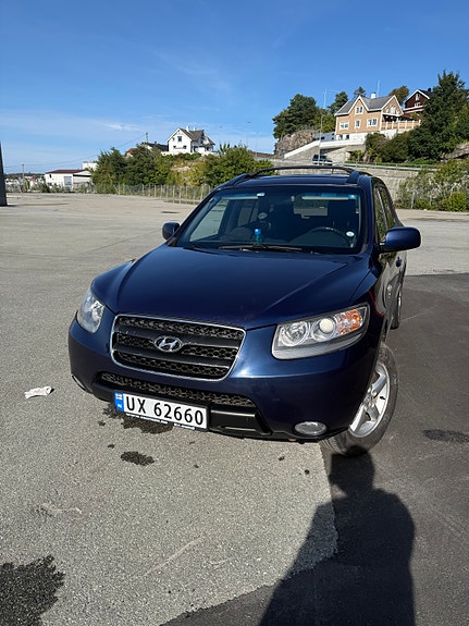 Hyundai Santa Fe 4 of 15