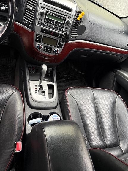 Hyundai Santa Fe 11 of 15