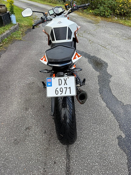 KTM 1290 Super Duke R 7 of 8
