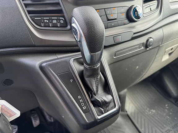 Ford Transit Custom 18 of 26
