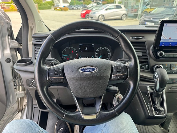 Ford Transit Custom 13 of 26